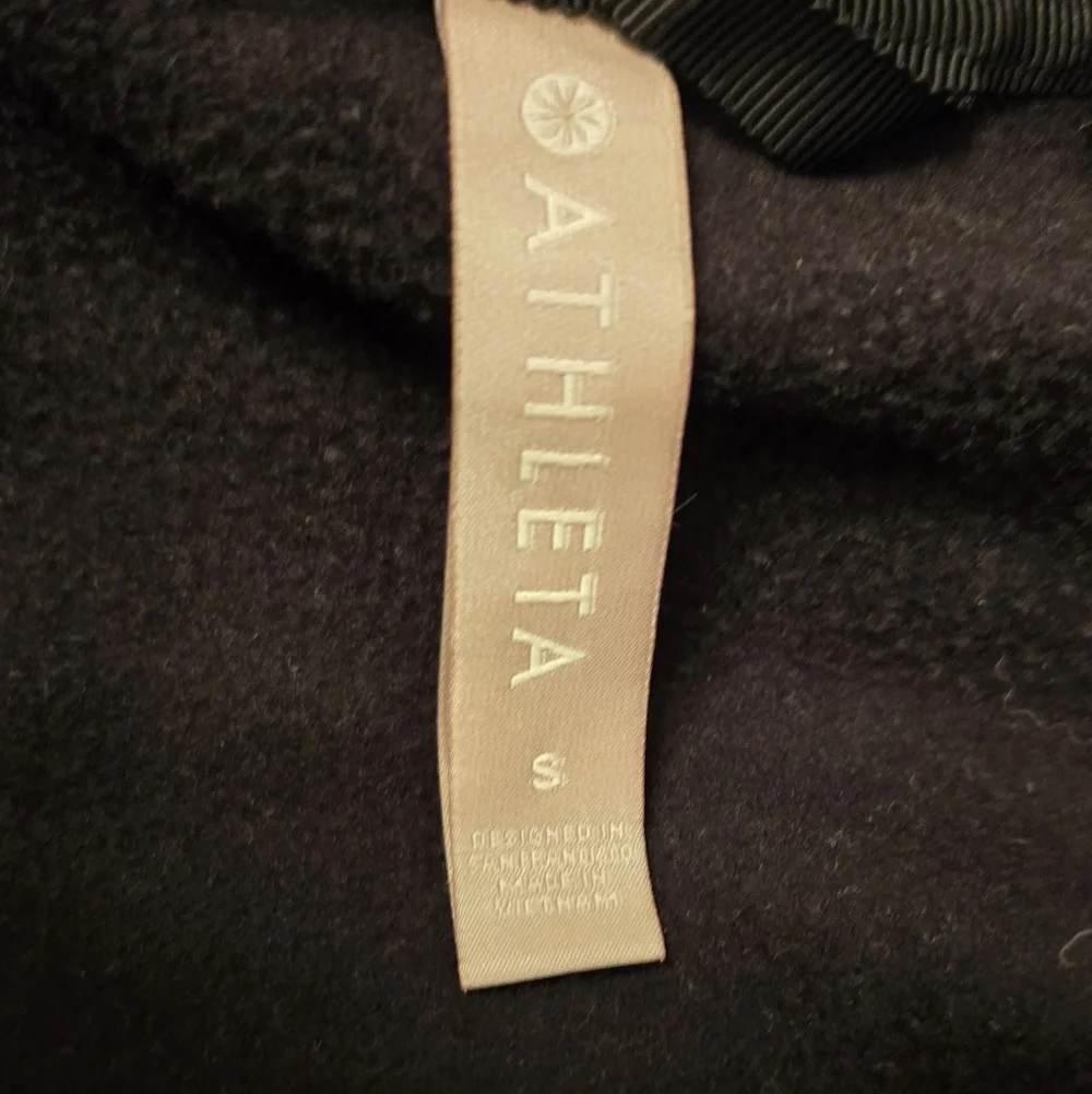 Athleta Triumph Hoodie Black S NWT - Picture 6 of 7